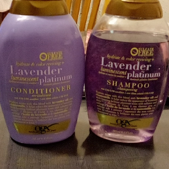 Makeup bundle - Picture 6 of 7